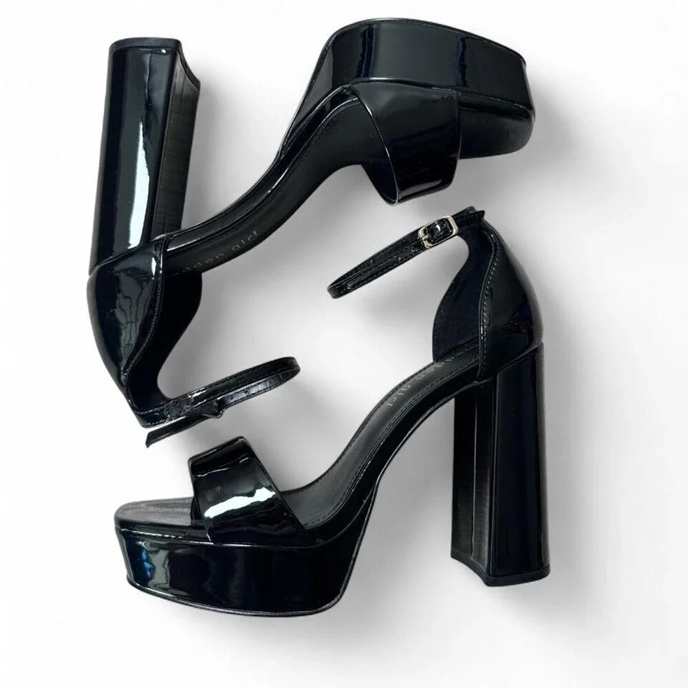 Madden Girl Women's Black Courts